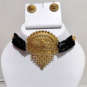 Dark Blue Short Necklace with Earrings and Bindi